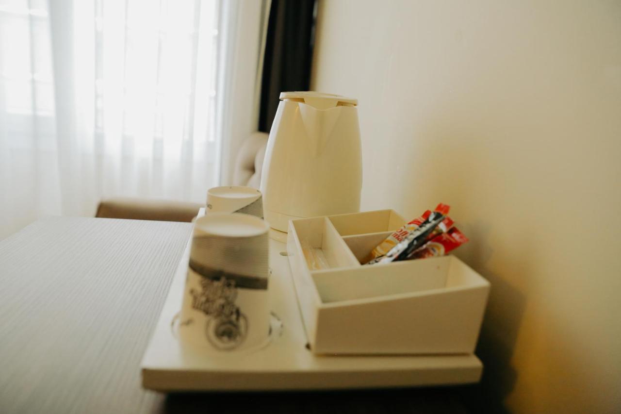 Hotel Red *